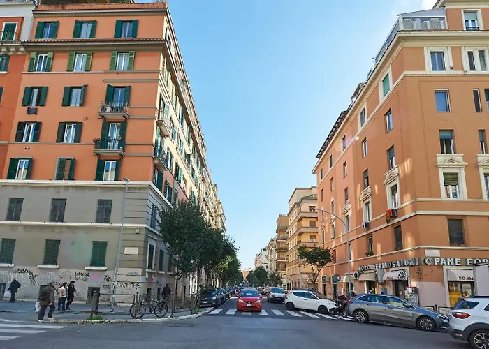 Modern Art Apartment San Giovanni